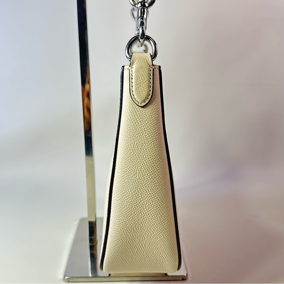 NEW Coach Leather Crossbody Hobo Bag in Chalk - Picture 4 of 12